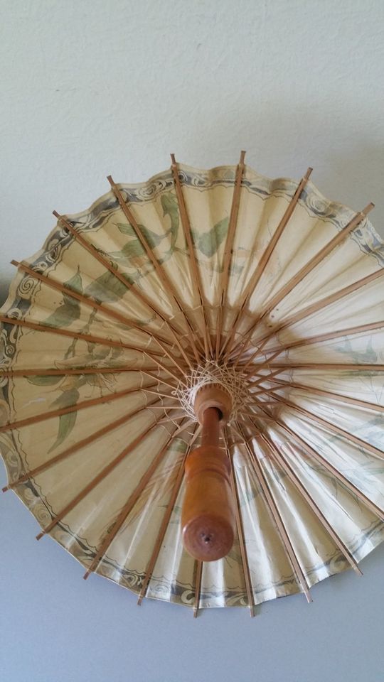 Bambus-Set 60er Jahre Hocker Brotkorb Sonnenschirm je 8 € Vintage in Hennef (Sieg)