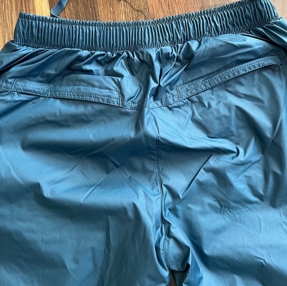 Puma  Damen Kinder Wind Regen Hose Gr.S NEU Blau in Bützow