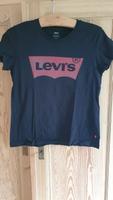 LEVI´S T-Shirt schwarz mit rotem Aufdruck  Größe M Bayern - Memmelsdorf Vorschau