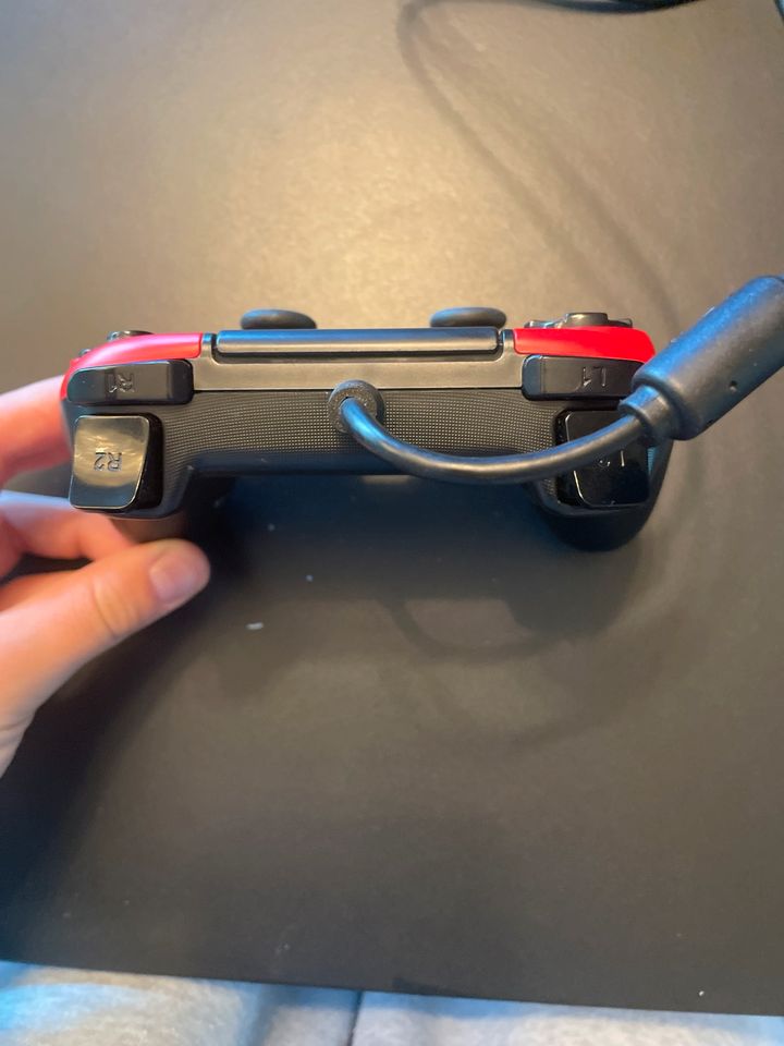 Ps4 controller red mit kabel in Kempten