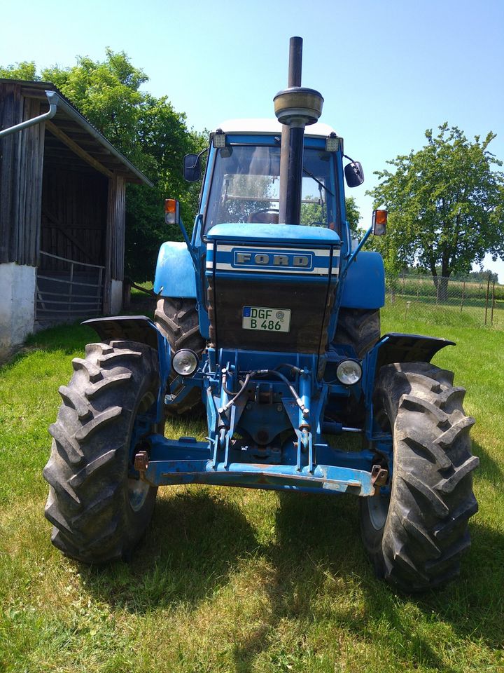 Traktor Ford 8700 Allrad in Mamming