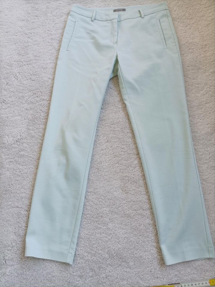 Chino helles lindgrün Gr. 36 Orsay in Remchingen