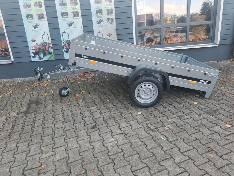 Martz Basic PKW Anhänger, Kastenanhänger 750kg 236x131x30 in Mulda