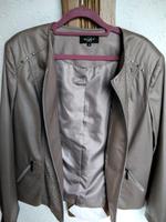 Schicke Damenjacke    schönes glänzendes Material    Gr. 44 Nordrhein-Westfalen - Gelsenkirchen Vorschau