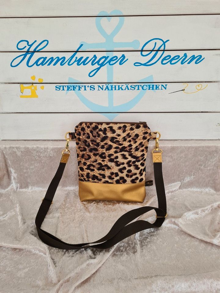 Umhängetasche „Steffi“ Leopard / Gurtbandtasche / Schultertasche in Hamburg