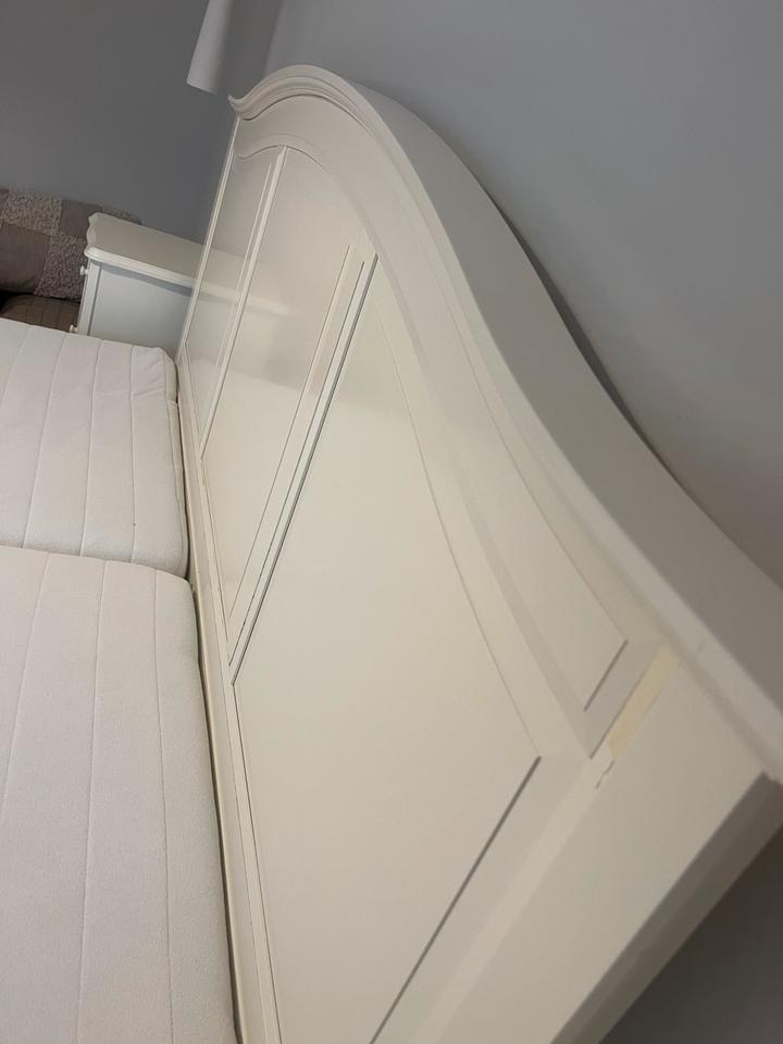 Doppelbett Ikea 180x200 inkl Matratzen und Lattenrost in Heubach
