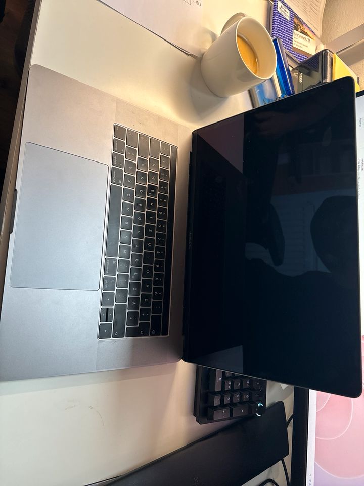 MacBook Pro 15“ 2019 Apple OVP und Rechnung np 2400 in Heilbronn