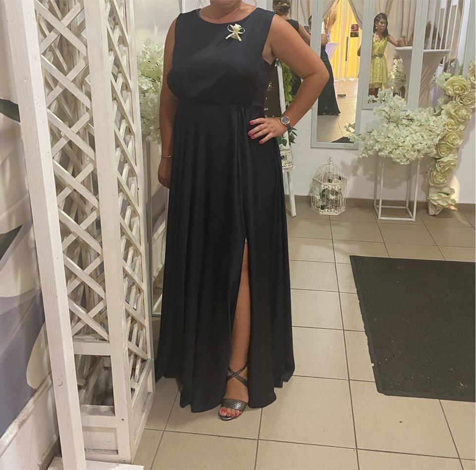 Abendkleid 44 Größe in Hanau