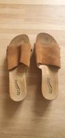 Clogs Holzschuhe Sandalen Hessen - Linden Vorschau