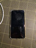 Iphone 11 64gb mit zubehör+ neues panzerglas Nordrhein-Westfalen - Nettetal Vorschau