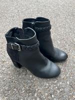 Schwarze Ankle Boots mit Wildleder in Größe 39 Bayern - Allershausen Vorschau