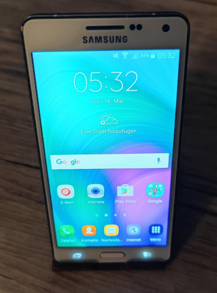 Samsung Galaxy A5 - 16 GB - SINGLE SIM - SM-A500FU in Schwarzenbruck