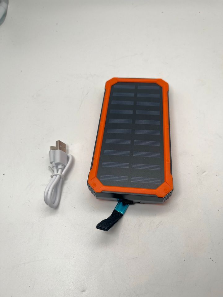 Solar Powerbank 55000mAh Tragbar Ladegerät für alle Handys in Soltau