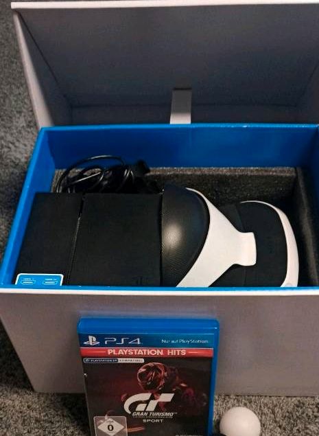 Ps4 VR Brille  und Kamera mit spiel in Menden