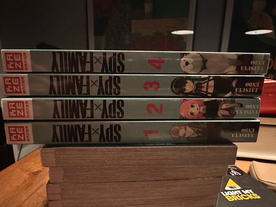 Spy Family Manga Taschenbücher in Hamburg