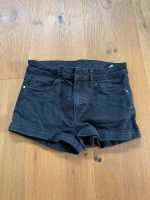 ❤️ H&M Shorts kurze Hose Jeans Jeansshorts schwarz 152❤️ Nordrhein-Westfalen - Eschweiler Vorschau