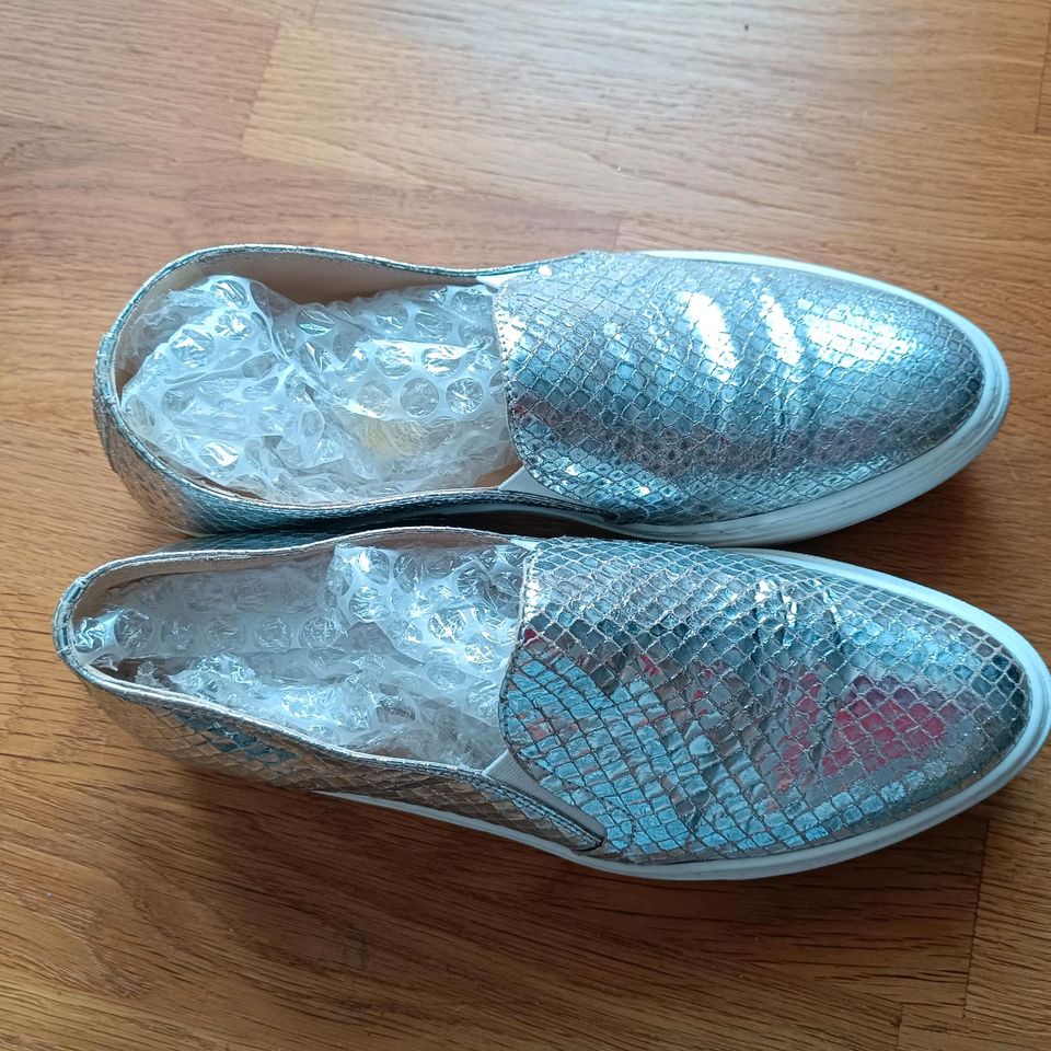 Silberne Slipper**Größe 39**Neuwertig in Ennepetal