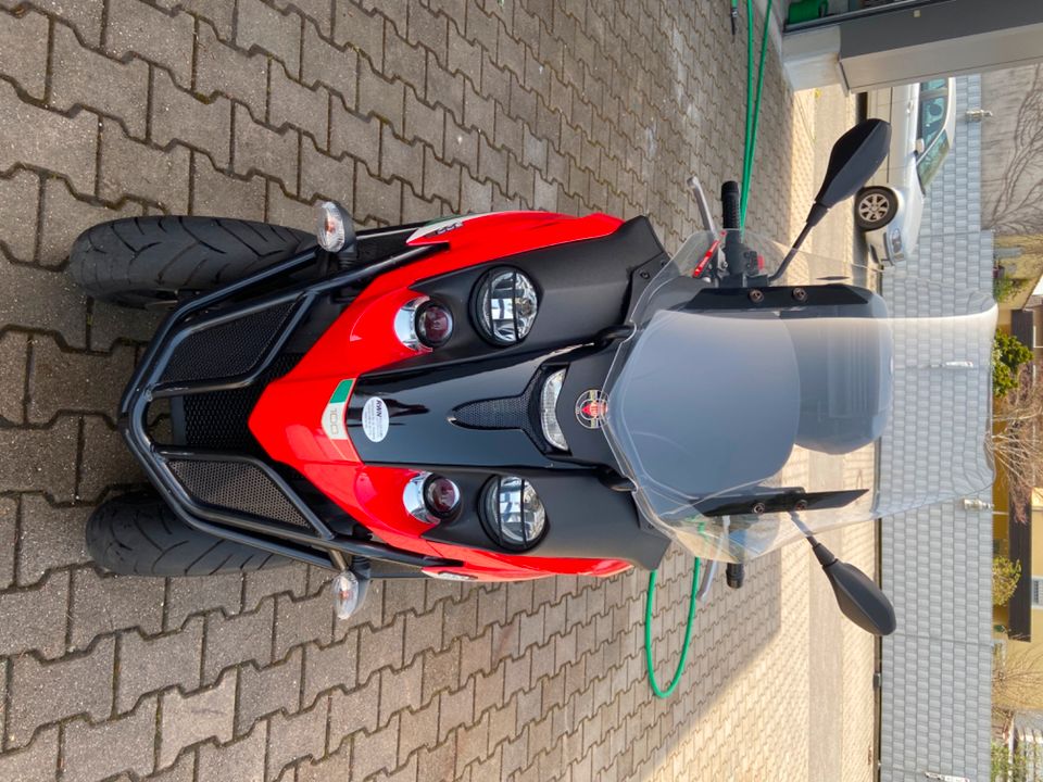 Gilera Fuoco 500 Autoführerschein frei kein Piaggio MP3 in Straubing