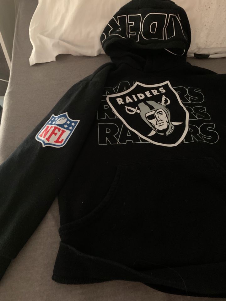 NFL Raiders hoodie in Blankenfelde-Mahlow