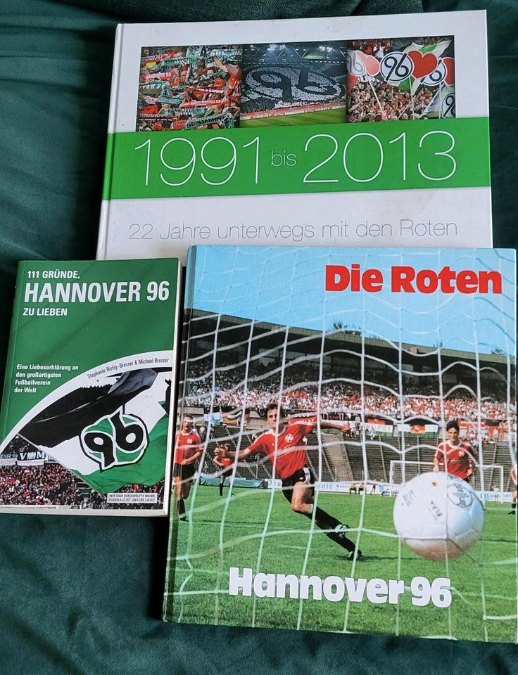 Hannover 96 / 3 Bücher  abzugeben in Hannover