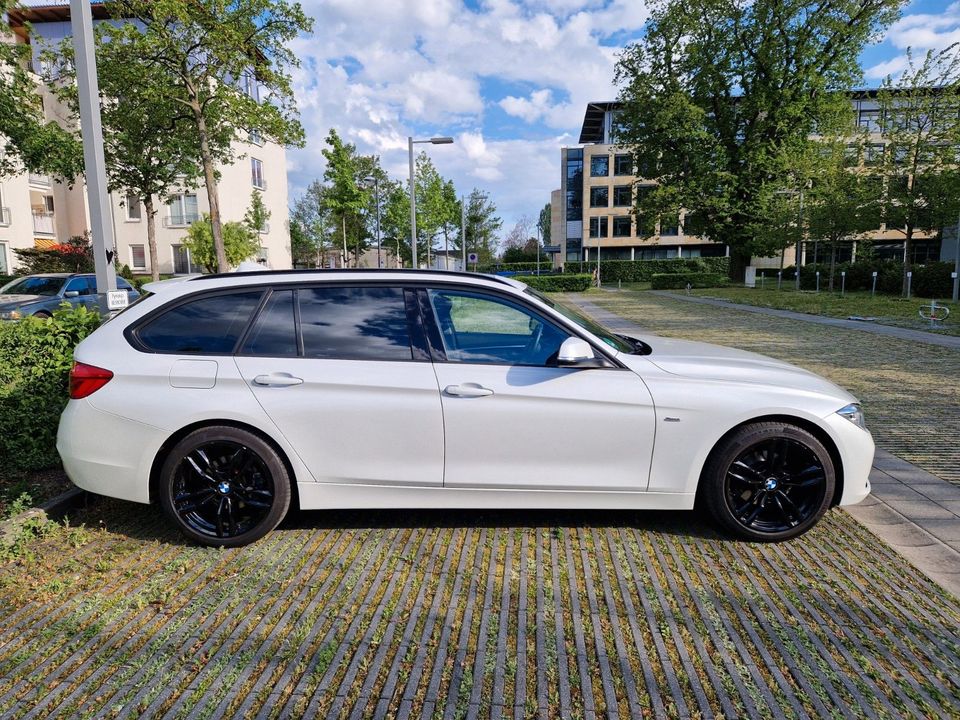 BMW 320i  Touring Sport Line Automatic Spo... in Dresden