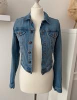 H&M Damen Jeansjacke kurz Größe 36 Bayern - Rödental Vorschau