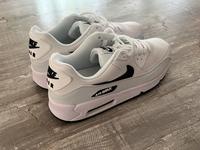 Nike air max 90 Weiß/Schwarz neu Gr42 Hessen - Willingshausen Vorschau