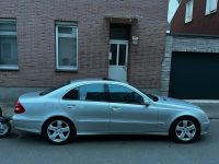 Mercedes Benz E-klasse 320 V6 w211 Duisburg - Duisburg-Mitte Vorschau