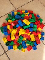 150 Lego Duplo Grundbausteine in den 4 Grundfarben 4er,8er Noppen Nordrhein-Westfalen - Stolberg (Rhld) Vorschau