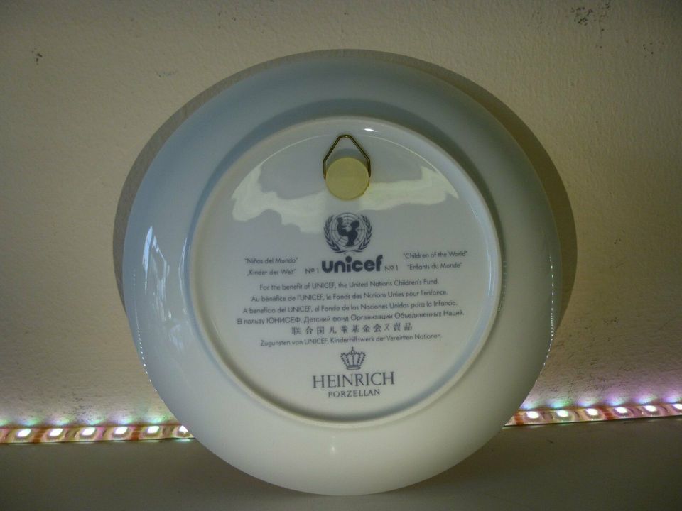 Villeroy & Boch Heinrich Porzellan Unicef - Kinder der Welt - in Aachen