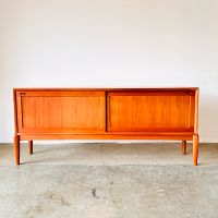 Schönes, Dänisches Vintage Teak Sideboard von H.W Klein für Bramin Denmark | Mid-Century Designklassiker | Skandinavisches Sideboard / Highboard Düsseldorf - Pempelfort Vorschau