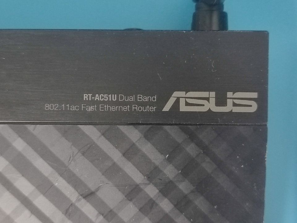 Konvolut an Router - Fritz!Box, Asus, Speedport, EasyBox in Heidelberg