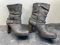 Stiefeletten Gr. 41 Tom Tailor , grau Niedersachsen - Georgsmarienhütte Vorschau