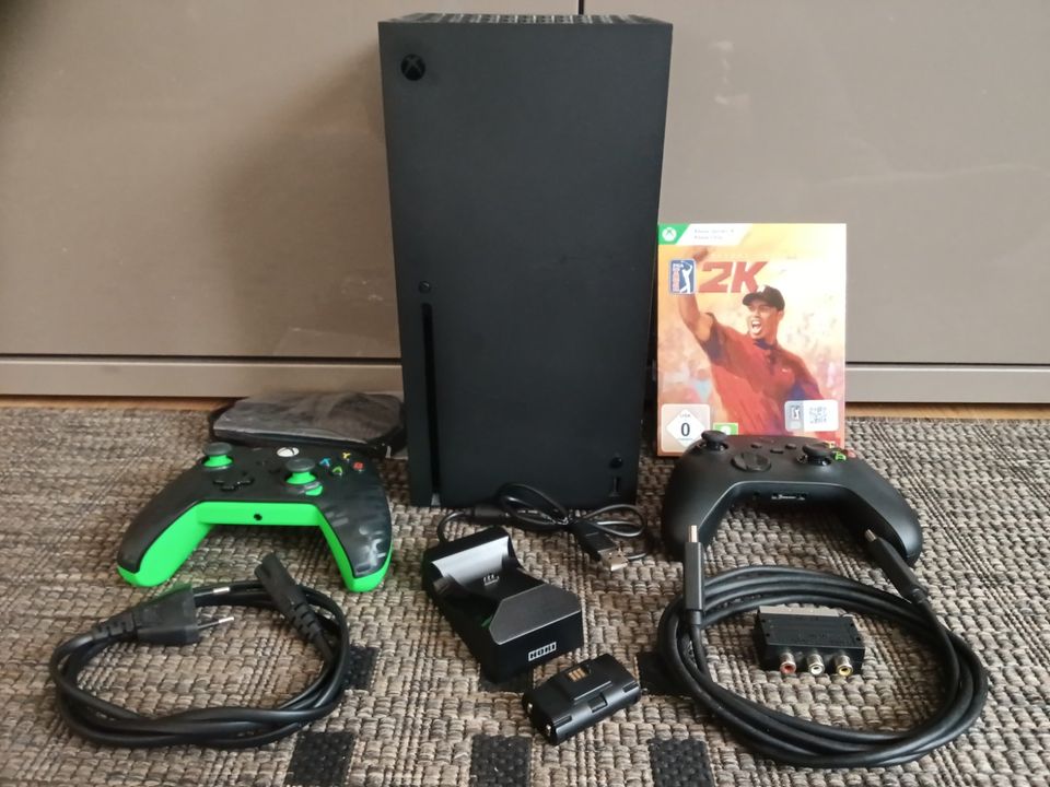 XBOX SeriesX - 1TB + 2 Controller + PGA Tour2K23 + Akku/Ladegerät in Weiden (Oberpfalz)