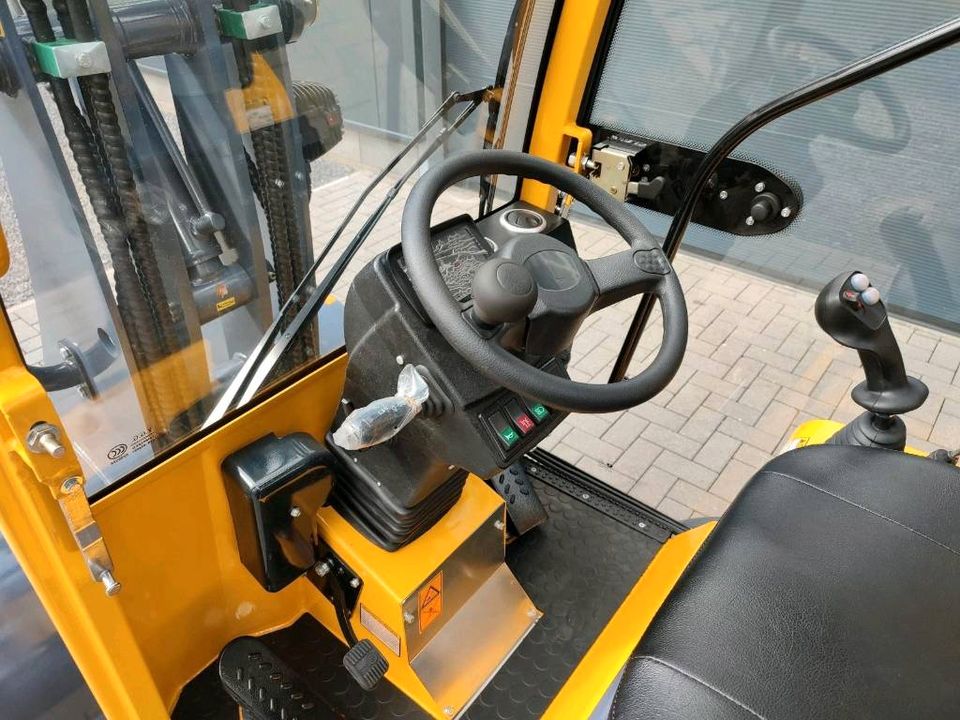 Radlader Eurotrac W 11 Heizung 1t. Hubkraft Kubota Finanzierung in Auderath