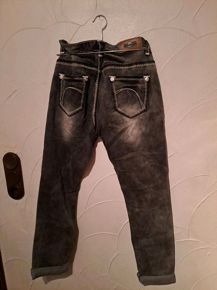 Damen Jeans unterschiedliche Größen und Marken/Preise in Heimbach