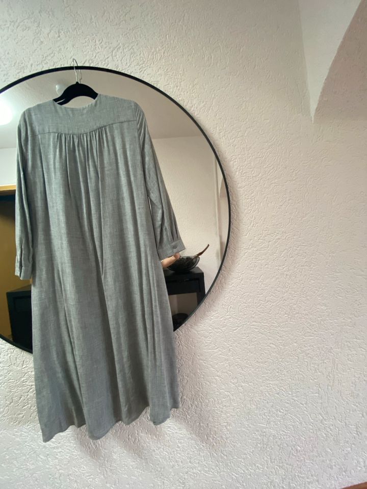 langes Kleid von Zara in Bochum