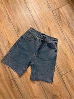 Coole Bermuda Hose mit Jeans Stoff in blau / dunkelblau Bayern - Frensdorf Vorschau