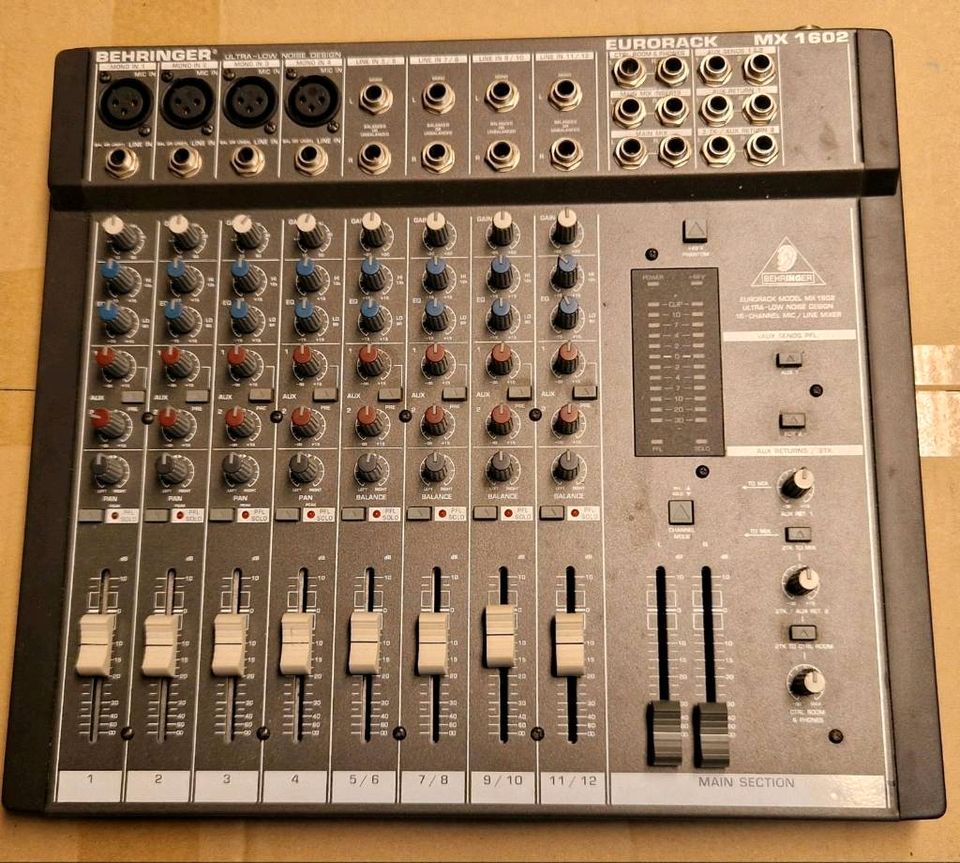 BEHRINGER EURORACK MX 1602 Mischpult in Solingen