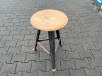 Hocker, Bauhaus, Industriehocker, Dreibein, vintage Bayern - Krumbach Schwaben Vorschau