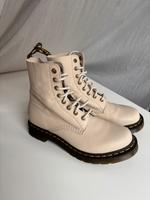 Dr. Martens 1460 Virginia Pascal in beige Dresden - Pieschen Vorschau
