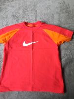 Nike t-shirt. Nordrhein-Westfalen - Wipperfürth Vorschau