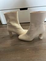 Stiefel von Bershka Berlin - Spandau Vorschau