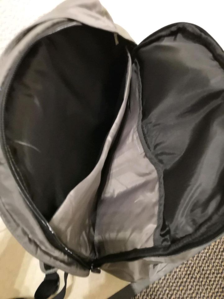 BELKIN Laptop Rucksack in Spenge