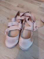 Ballerinas Rose mit Bändern Gr. 41 Nordrhein-Westfalen - Kirchlengern Vorschau