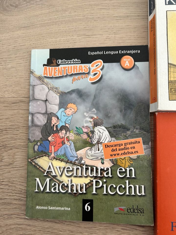 Verschiedene Schulbücher / Lektüren in Moorrege