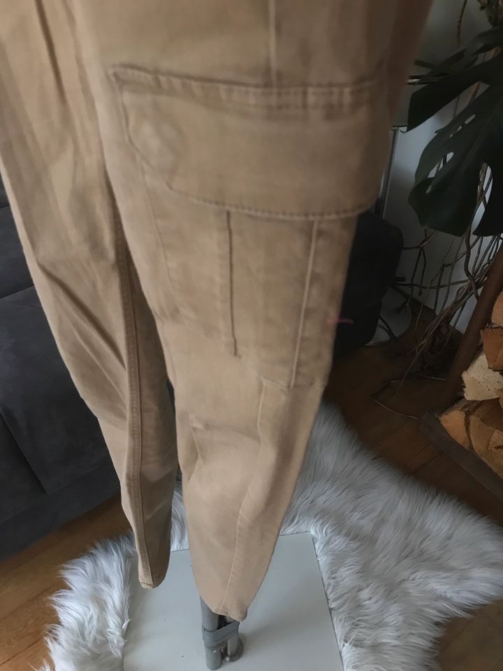 Cargo Hose H&M Gr.38 beige Jeans in Fuchstal