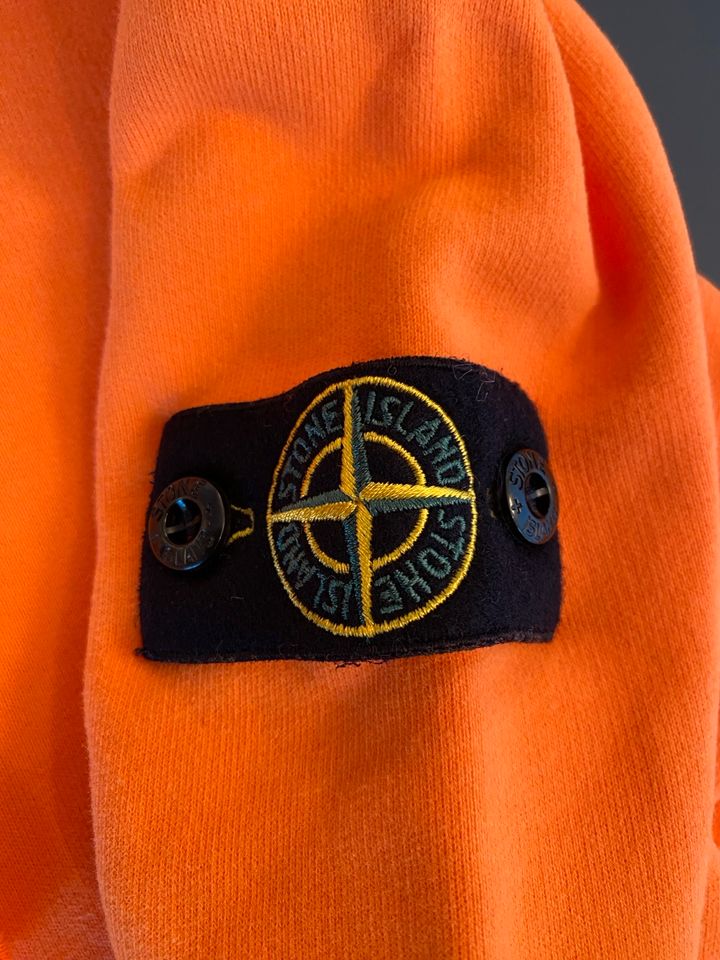 Stone Island Sweatjacke Größe 170 orange neu in Saarbrücken