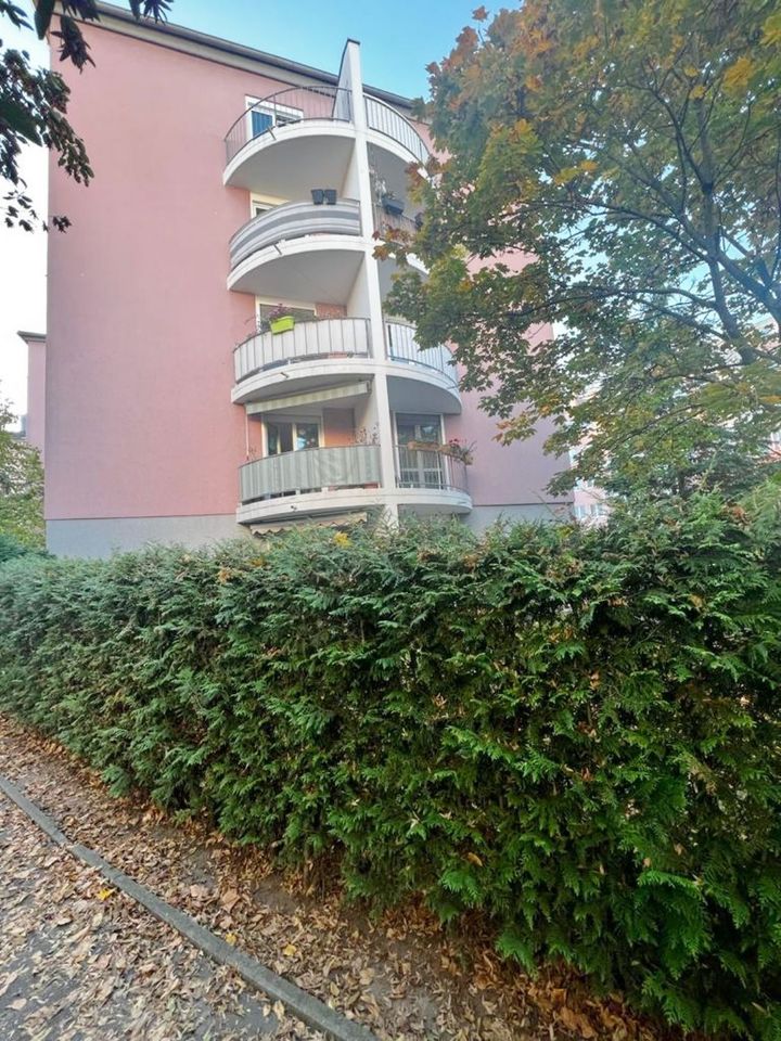 4,5-Zimmer-Maisonette-Wohnung mit viel Platz und Charme in Nürnberg (Mittelfr)