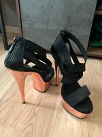 Pleaser Heels Leipzig - Reudnitz-Thonberg Vorschau